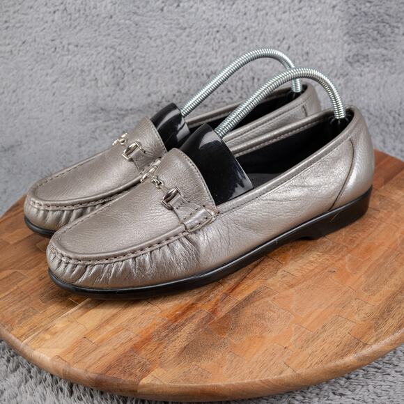 SAS Metro Slip On Pewter Leather Loafers Shoes Womens Silver Buckle Size 10 W - Picture 4 of 10